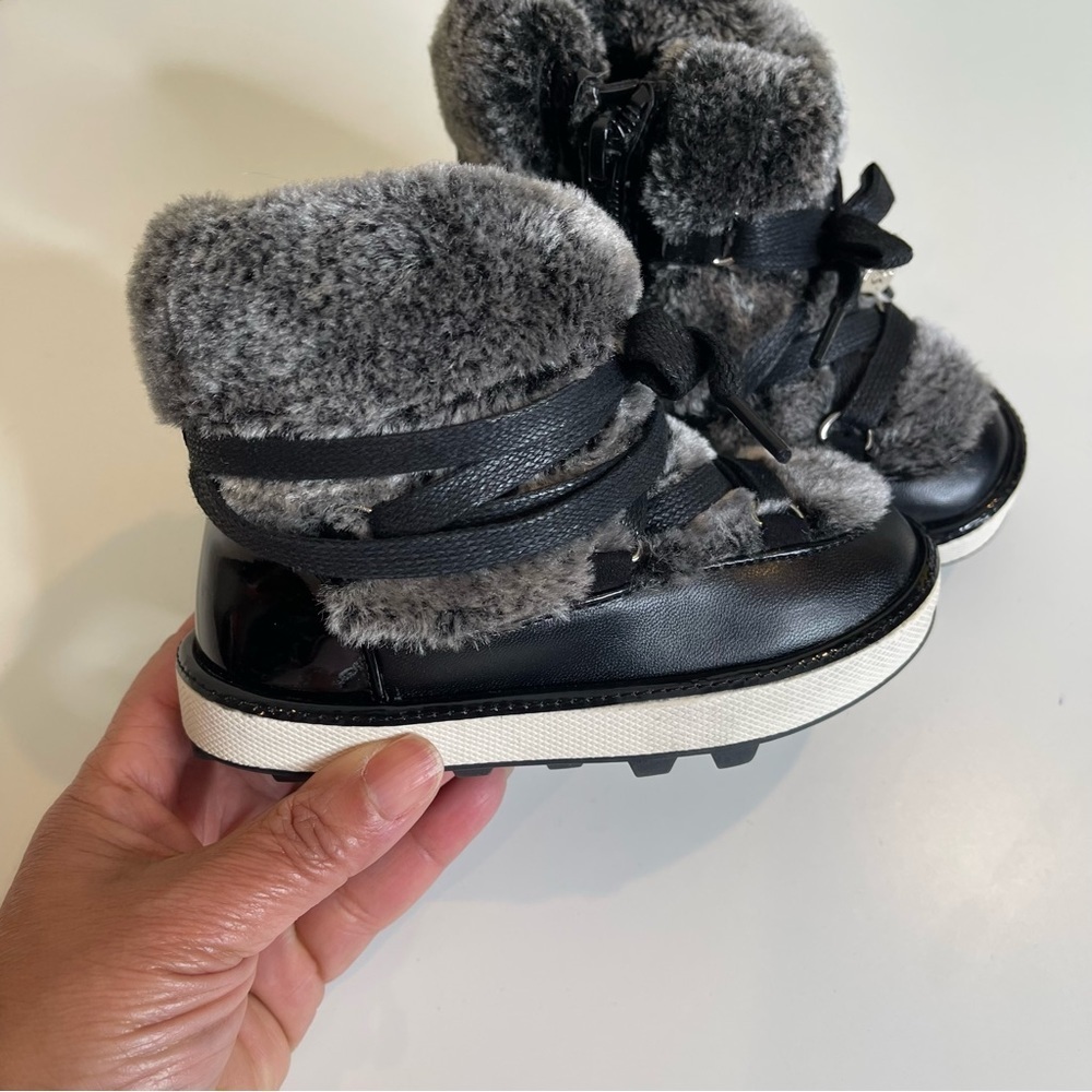 Stuart Weitzman Kids Ariana Snow Boot